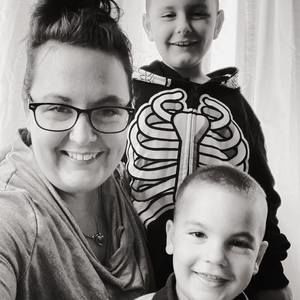 Meet your Posher, Holly